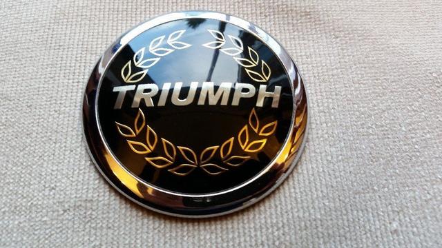 Triumph TR7 V8 logo clutch pin badge choix d'or/argent 