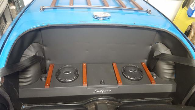 Speaker box with locking storage : Spitfire & GT6 Forum : The Triumph  Experience